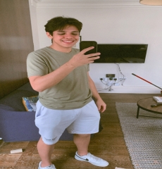 Leomaxdude